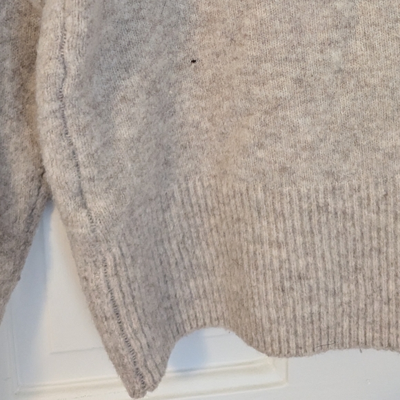 Sweater Bundle XS-S - Picture 7 of 10